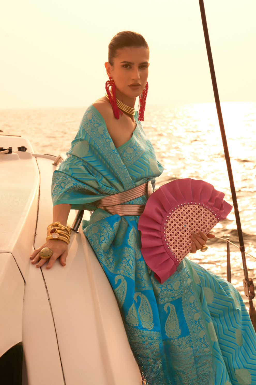 Regal Zari Woven Banarasi Saree with Traditional Motifs