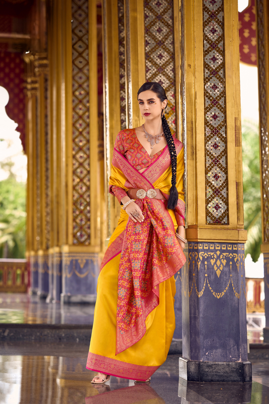 Pure Soft Banarasi Silk Saree with Traditional Zari Weaving - LaVante Fashion
