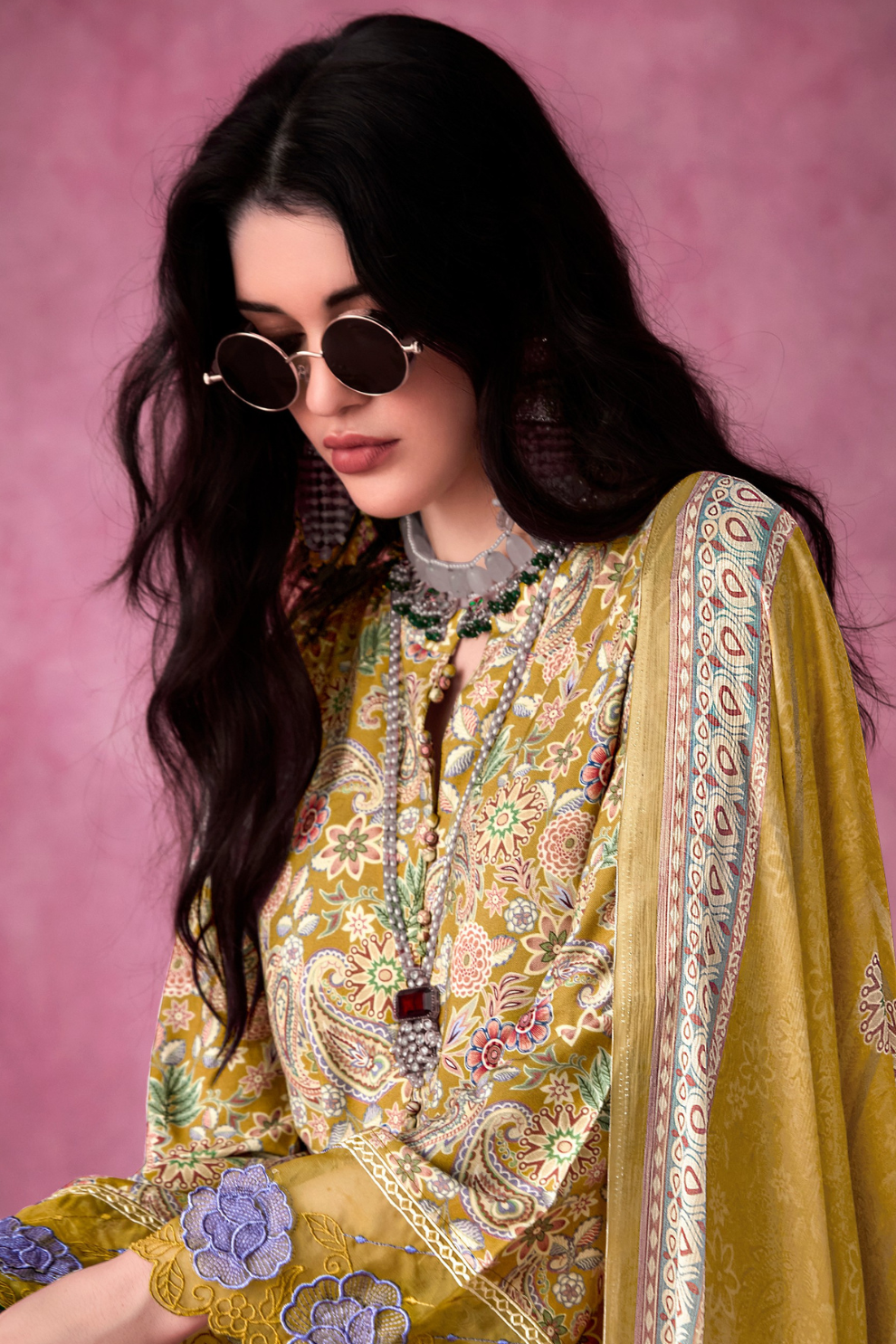 Pure Muslin Salwar Suit with Digital Print & Elegant Embroidery