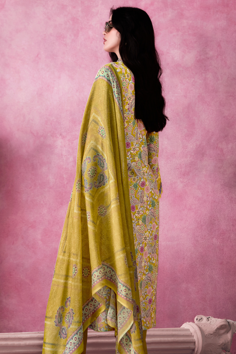 Pure Muslin Salwar Suit with Digital Print & Elegant Embroidery