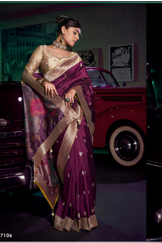 Pure Silk Saree with 3D Weaved Pallu and Heavy - LaVante Fashion