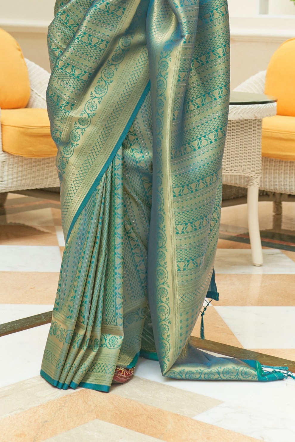 Traditional Zari Woven Silk Saree with Rich Ethnic Appeal