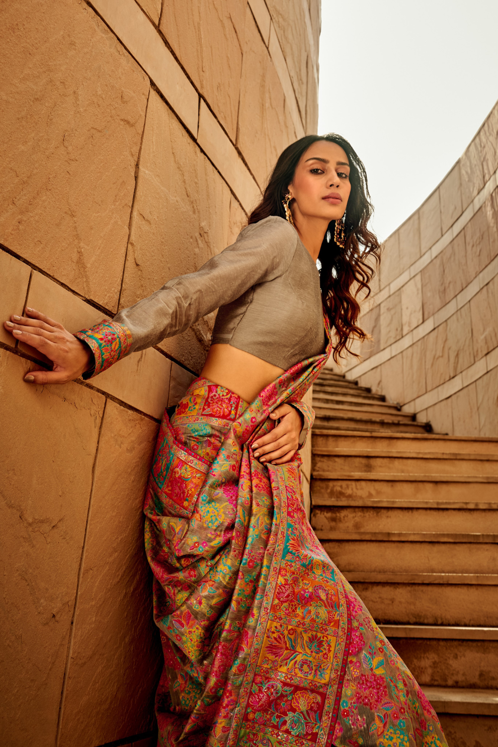 Classic Pashmina Silk Saree with Rich Kashmiri Craftsmanship