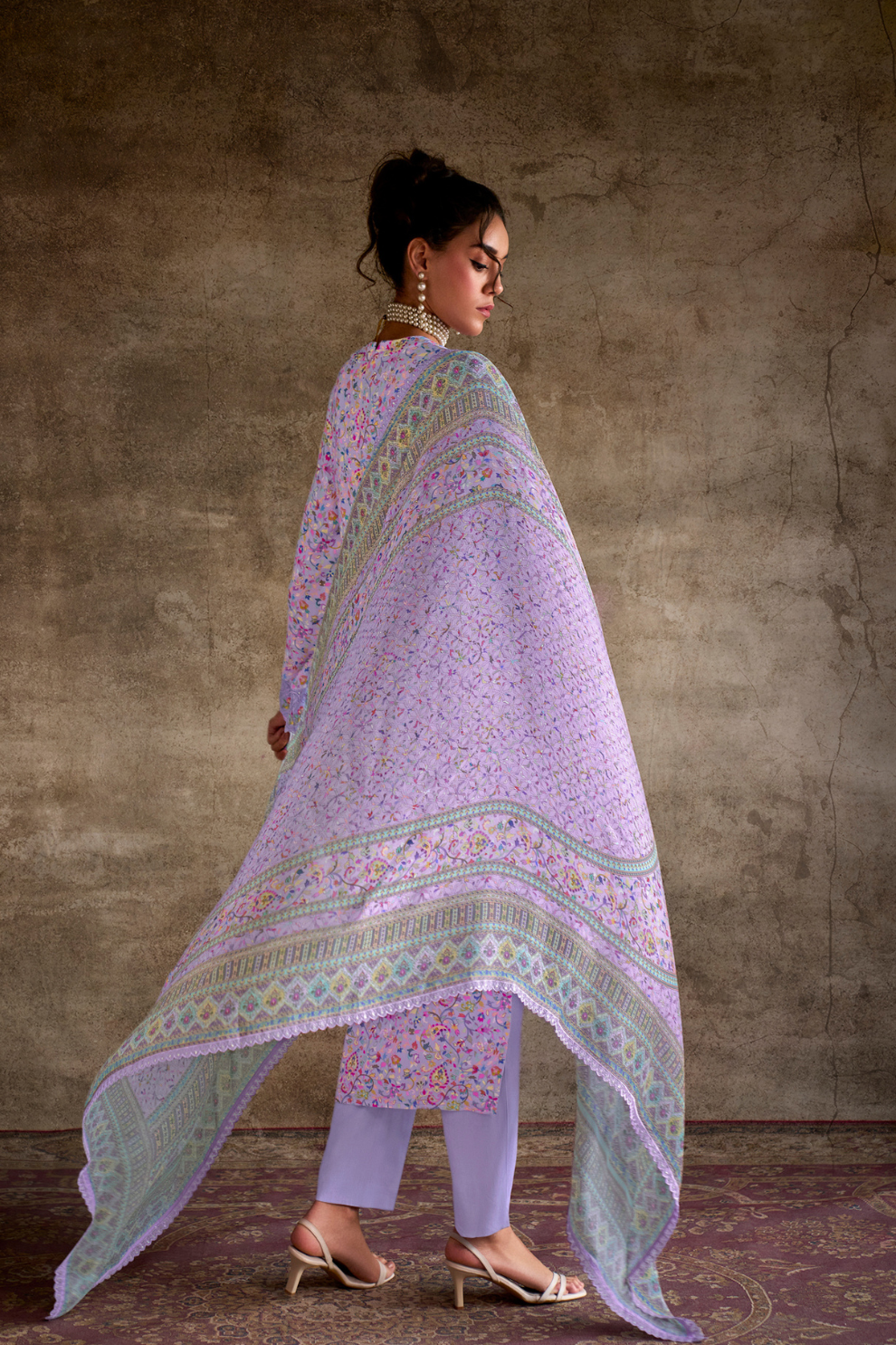 Pure Muslin Salwar Suit with Digital Print & Kashmiri Embroidery