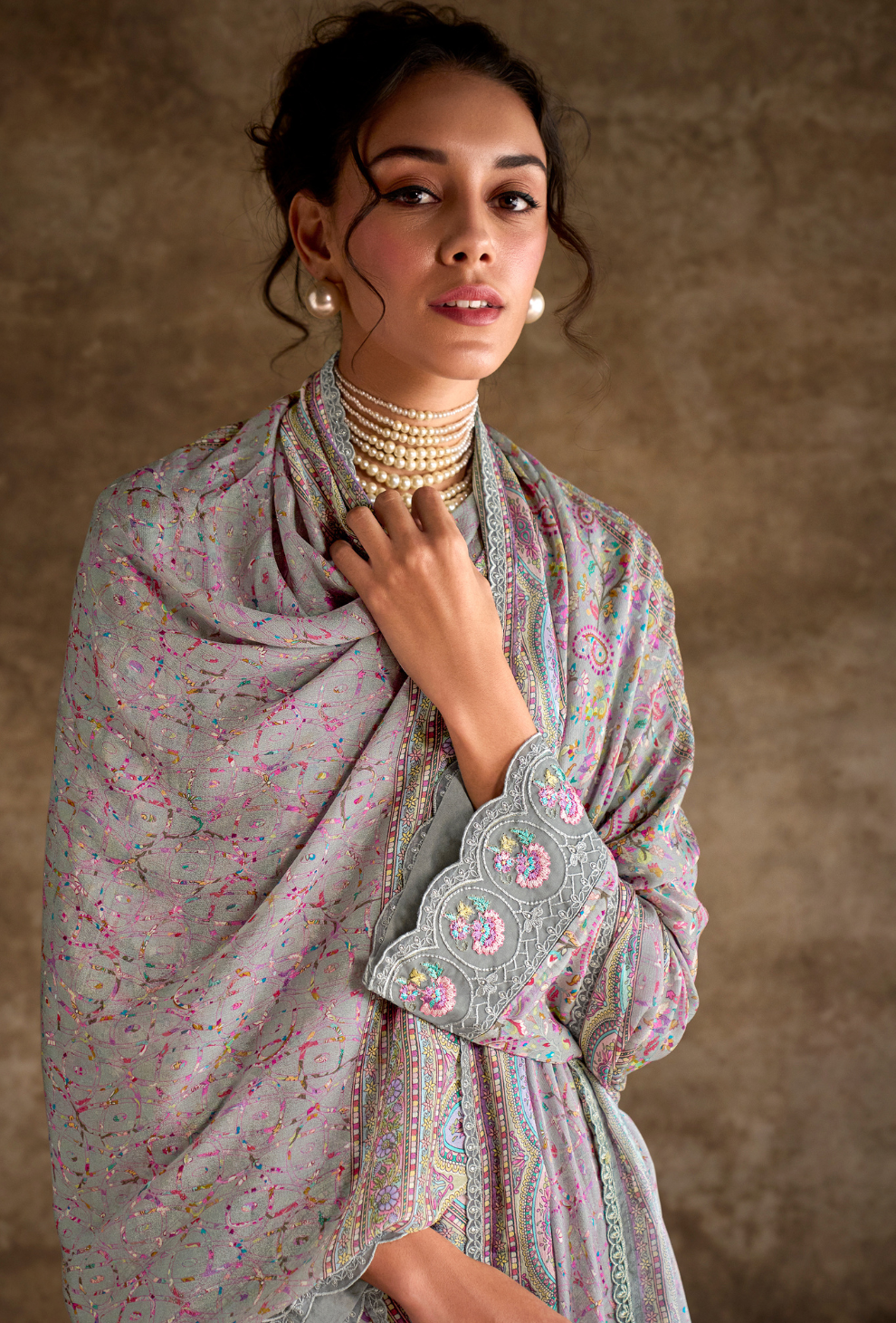 Pure Muslin Salwar Suit with Digital Print & Kashmiri Embroidery