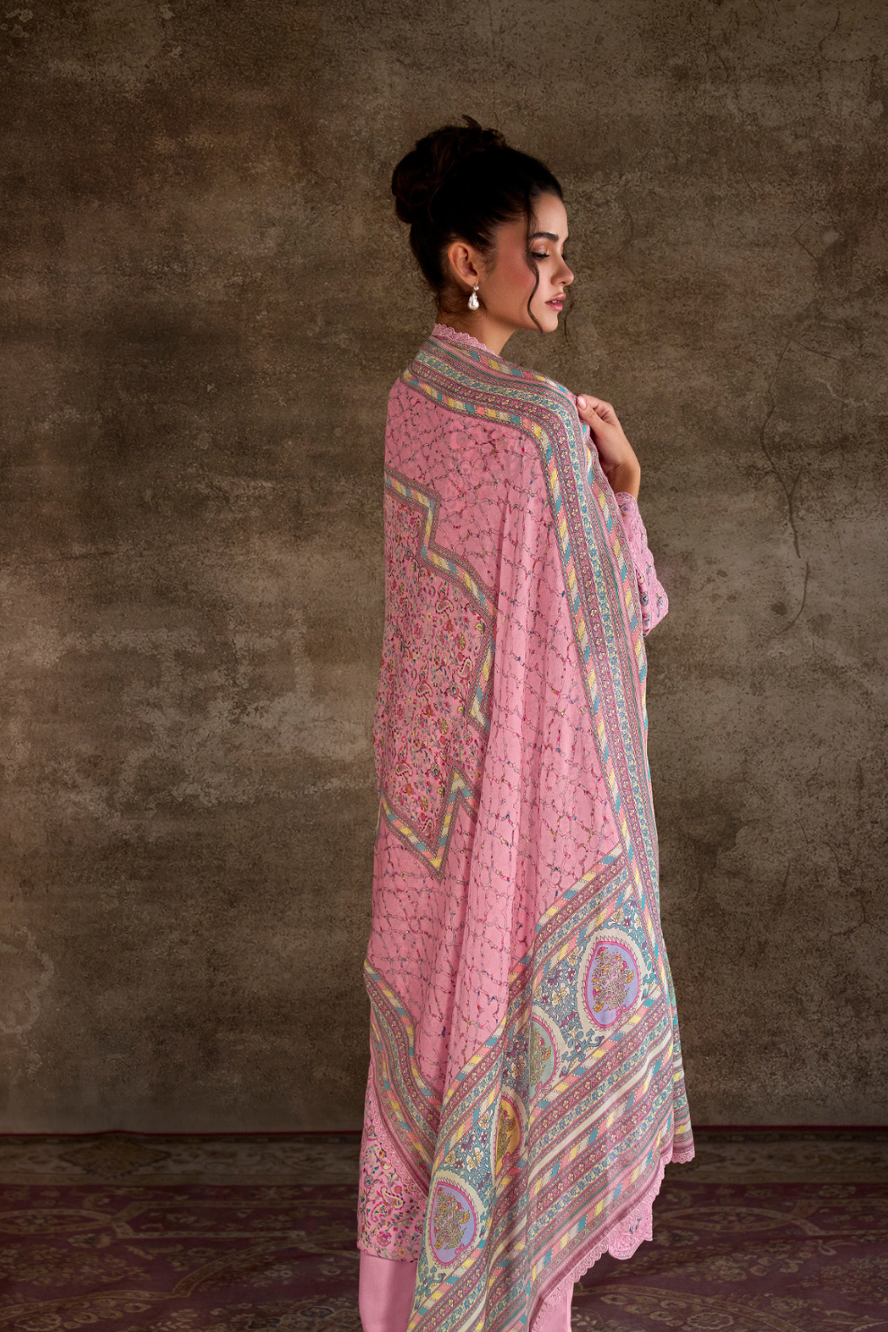 Pure Muslin Salwar Suit with Digital Print & Kashmiri Embroidery