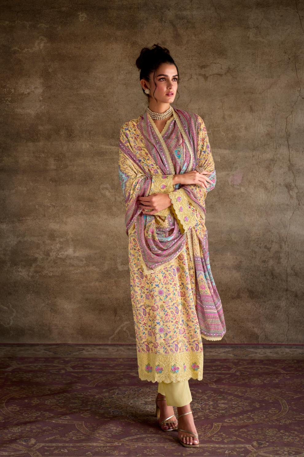 Pure Muslin Salwar Suit with Digital Print & Kashmiri Embroidery