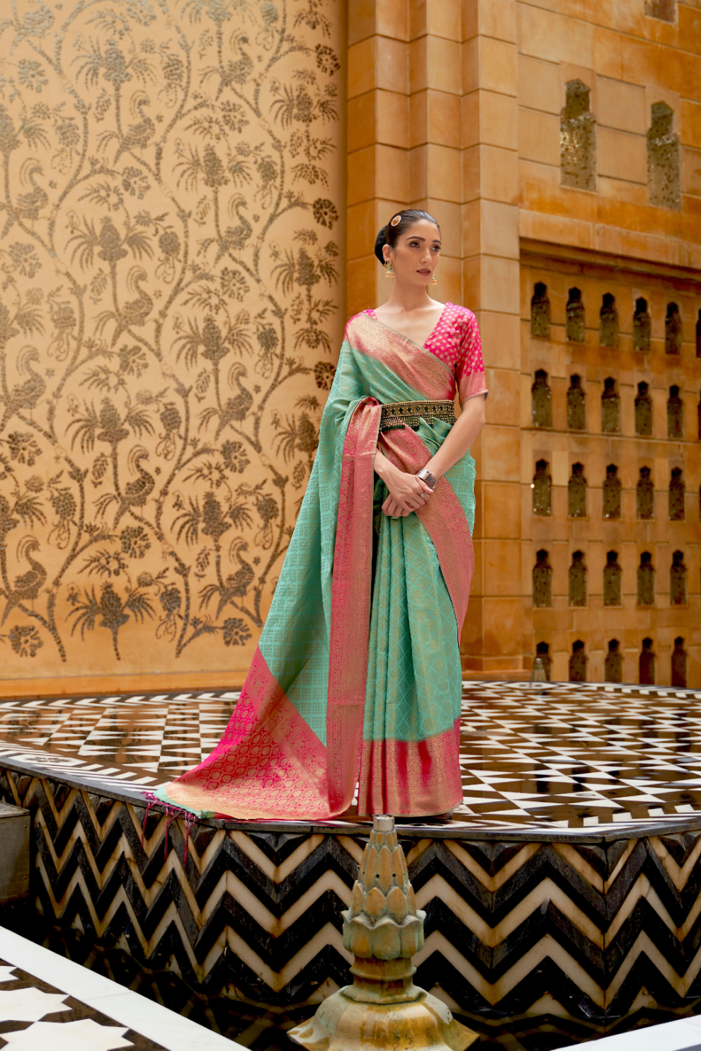 Lustrous Kanjivaram Saree with Authentic Silk and Zari Work