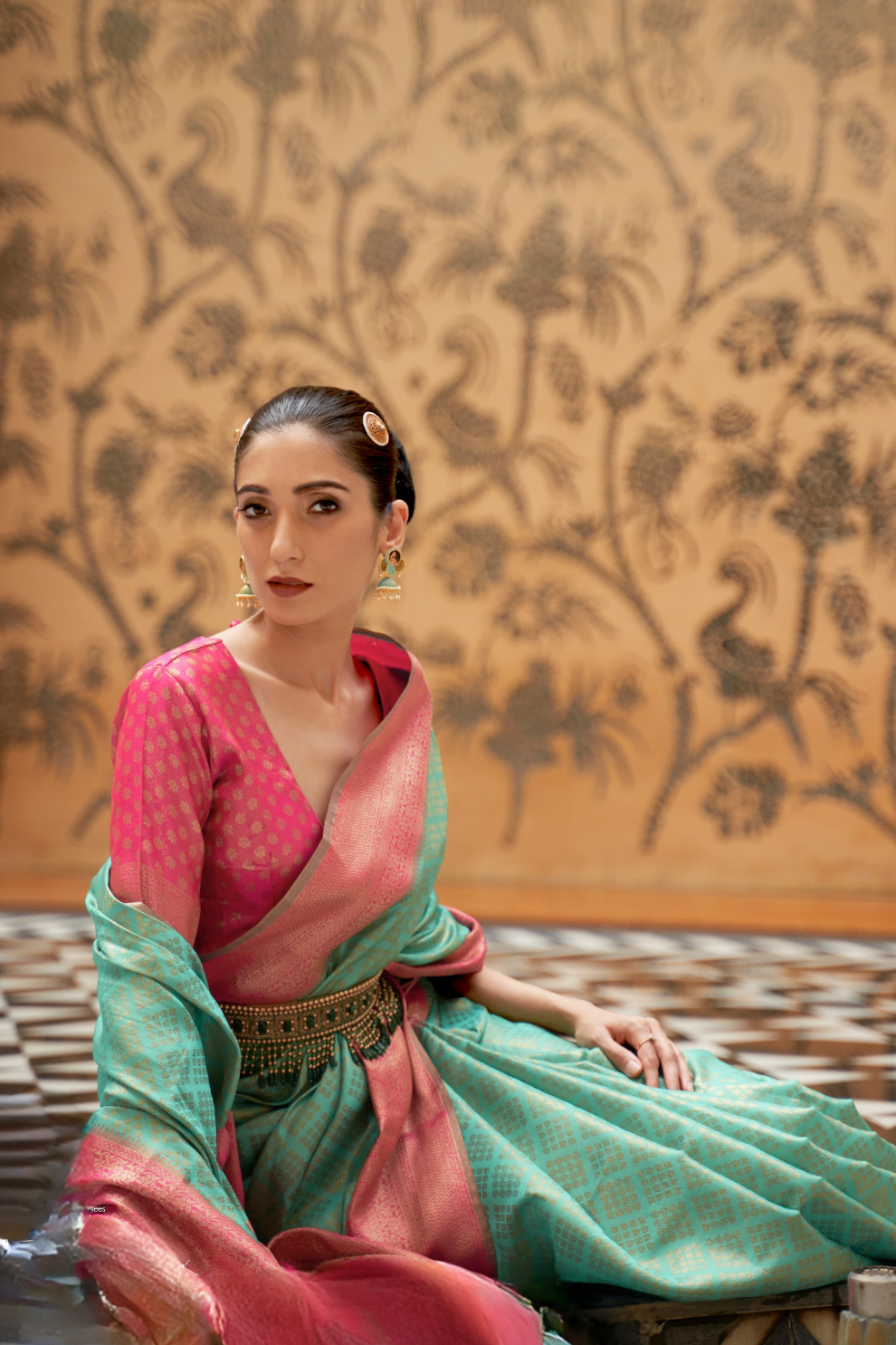 Lustrous Kanjivaram Saree with Authentic Silk and Zari Work