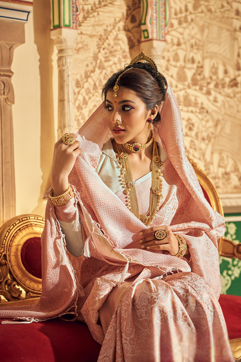 Graceful Loom Pure Handloom Silk Saree in Luxurious Soft Finish - LaVante Fashion