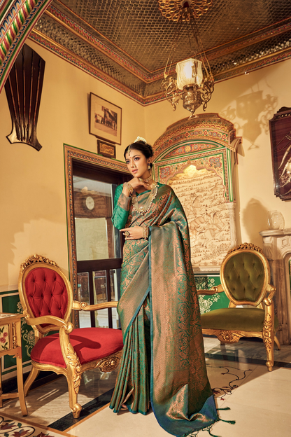 Graceful Loom Pure Handloom Silk Saree in Luxurious Soft Finish - LaVante Fashion