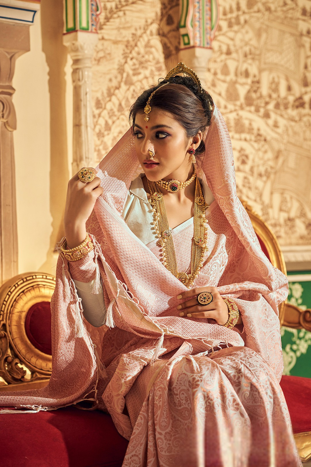 Graceful Loom Pure Handloom Silk Saree in Luxurious Soft Finish - LaVante Fashion