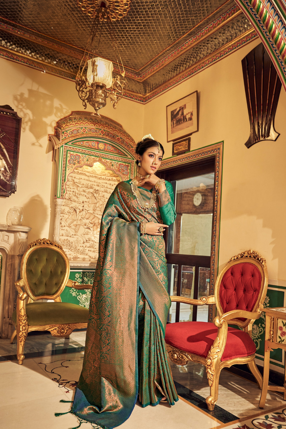 Graceful Loom Pure Handloom Silk Saree in Luxurious Soft Finish - LaVante Fashion