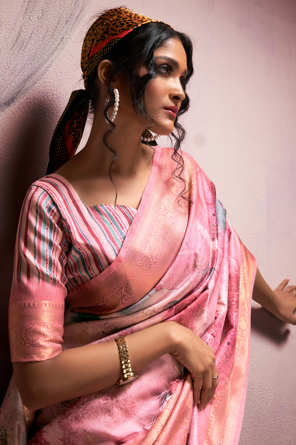 Handloom Harmony Soft Silk Saree with Elegant Weaving - LaVante Fashion