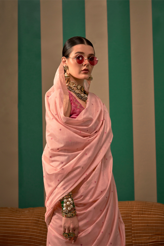 Graceful Spun Silk Saree with Handloom Weaving