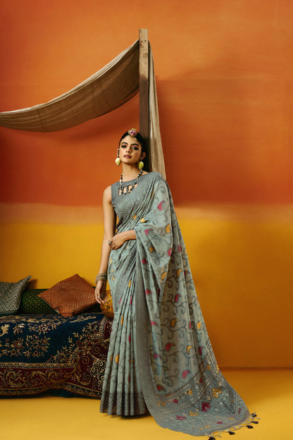Grace Woven in the Threads of Spun Handwoven Jamdani Elegance