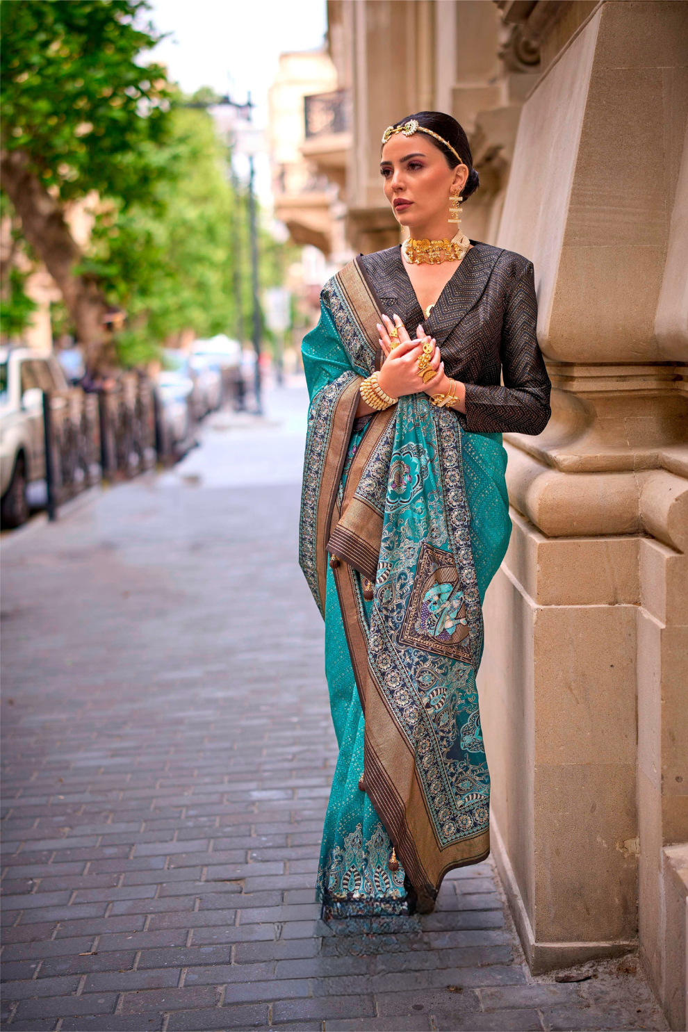 Elegant Shine Super Poly Viscose Silk Saree with Apoxy Finish - LaVante Fashion