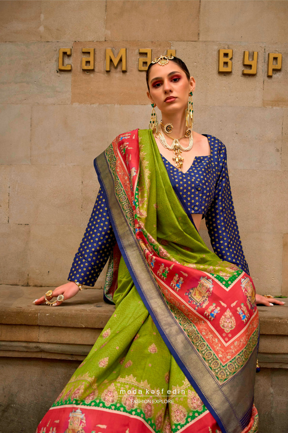 Elegant Shine Super Poly Viscose Silk Saree with Apoxy Finish - LaVante Fashion