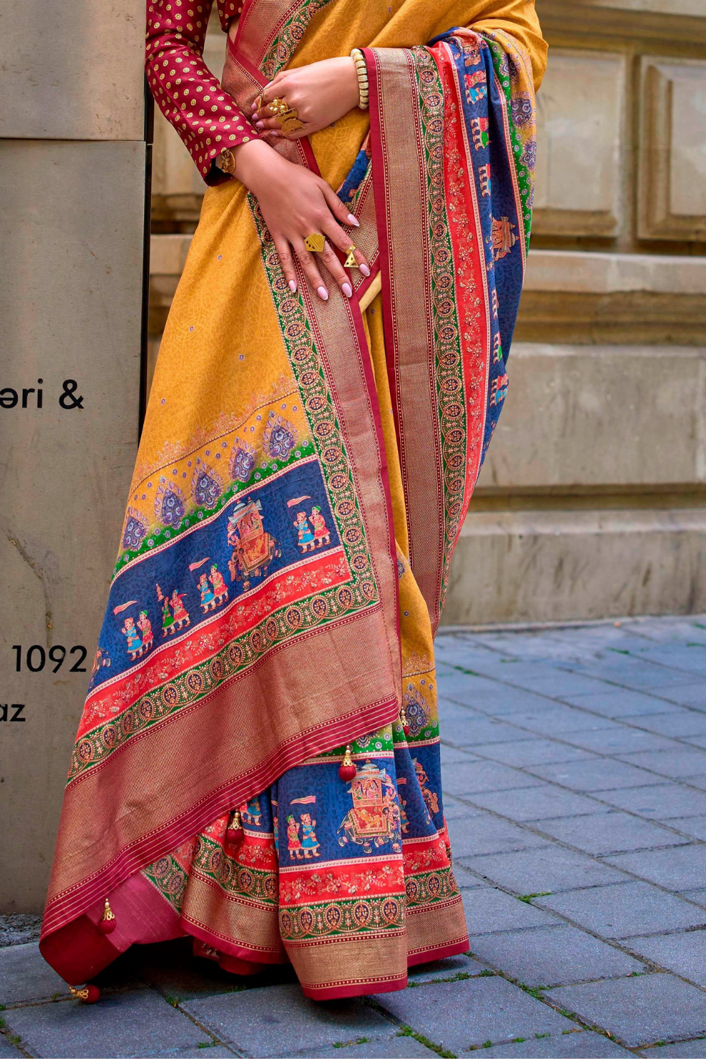 Elegant Shine Super Poly Viscose Silk Saree with Apoxy Finish - LaVante Fashion
