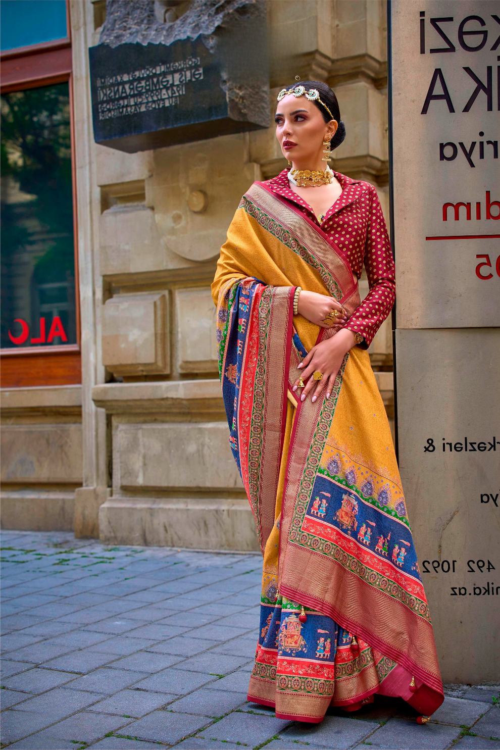 Elegant Shine Super Poly Viscose Silk Saree with Apoxy Finish - LaVante Fashion