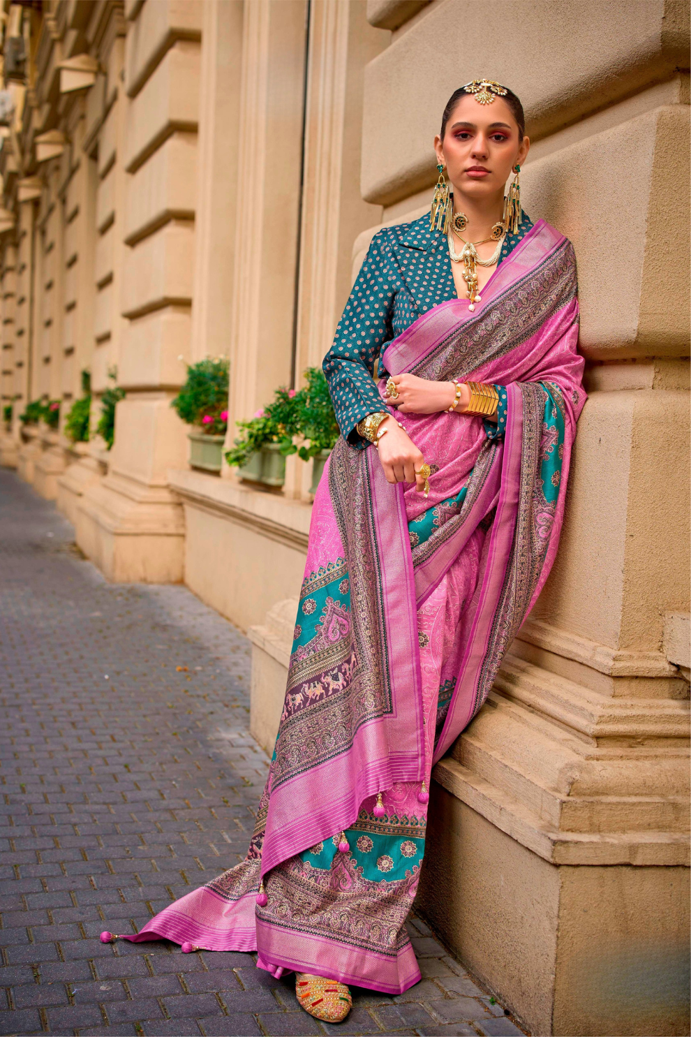 Elegant Shine Super Poly Viscose Silk Saree with Apoxy Finish - LaVante Fashion