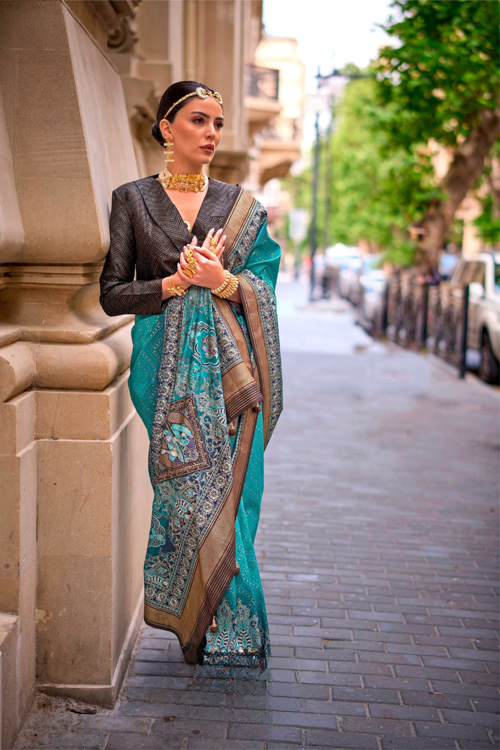 Elegant Shine Super Poly Viscose Silk Saree with Apoxy Finish - LaVante Fashion