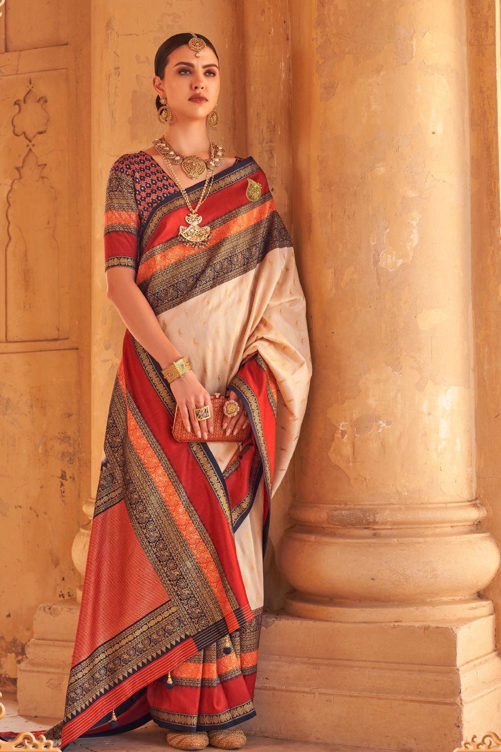 Kanjivaram Style Silk Saree with Designer Brooch and Clutch