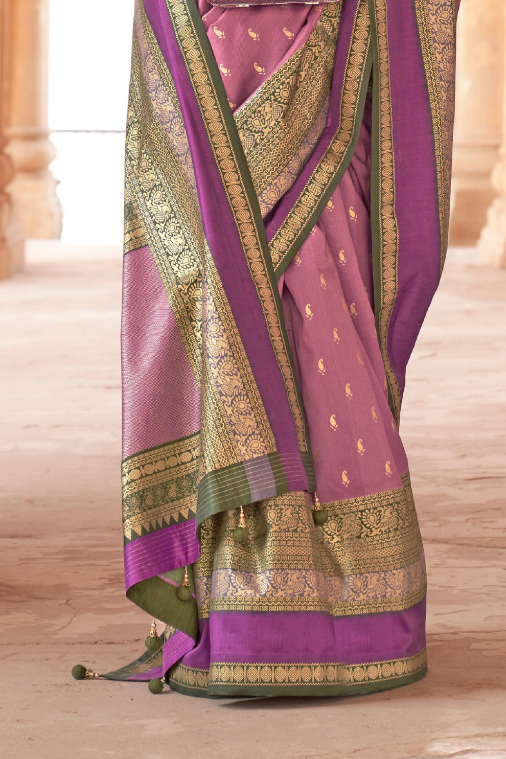 Kanjivaram Style Silk Saree with Designer Brooch and Clutch