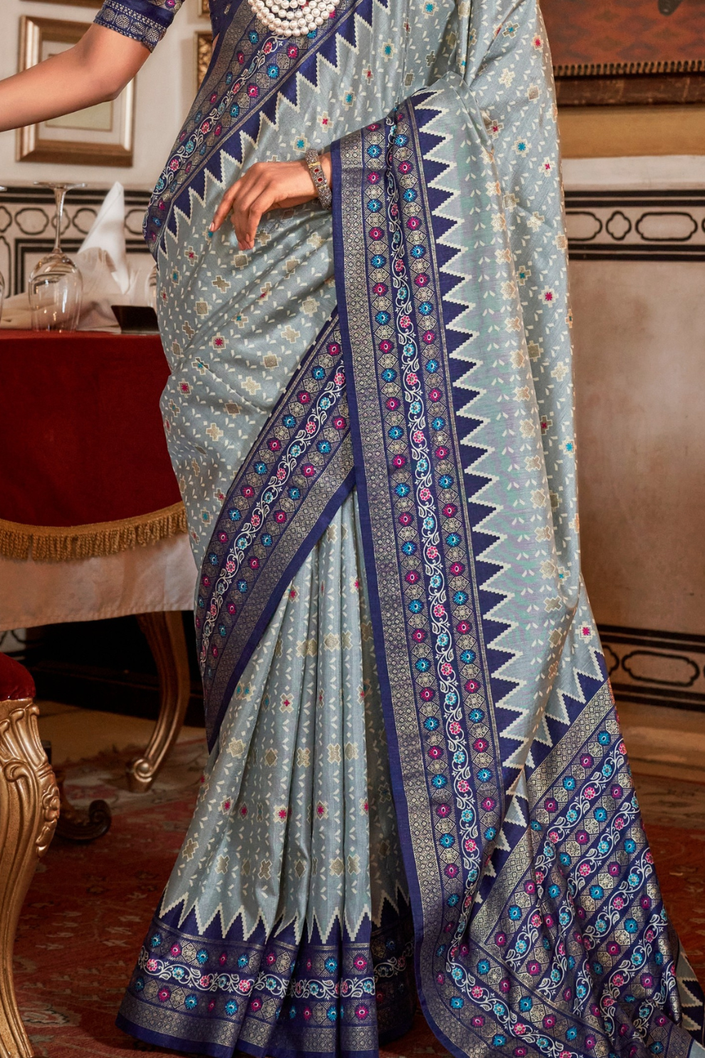 Soft Viscose Silk Woven Printed Patola Designed Saree