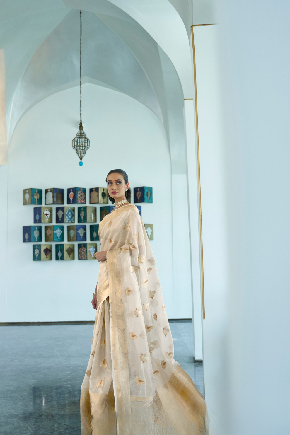 Tissue Finish Silk Saree with Blouse for Special Events