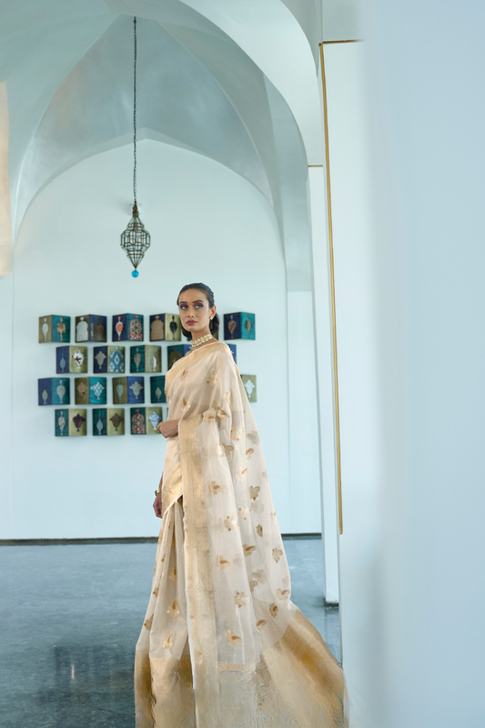 Tissue Finish Silk Saree with Blouse for Special Events