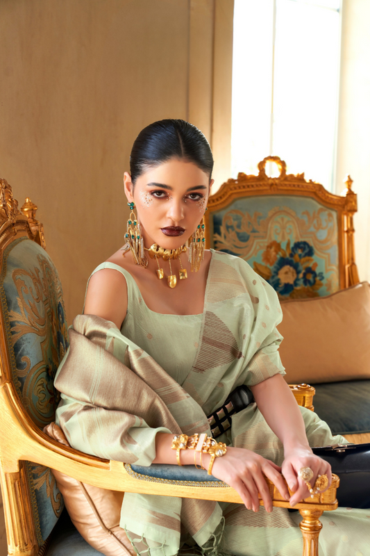 Handwoven Tissue Silk Saree with Elegant Weaving Work