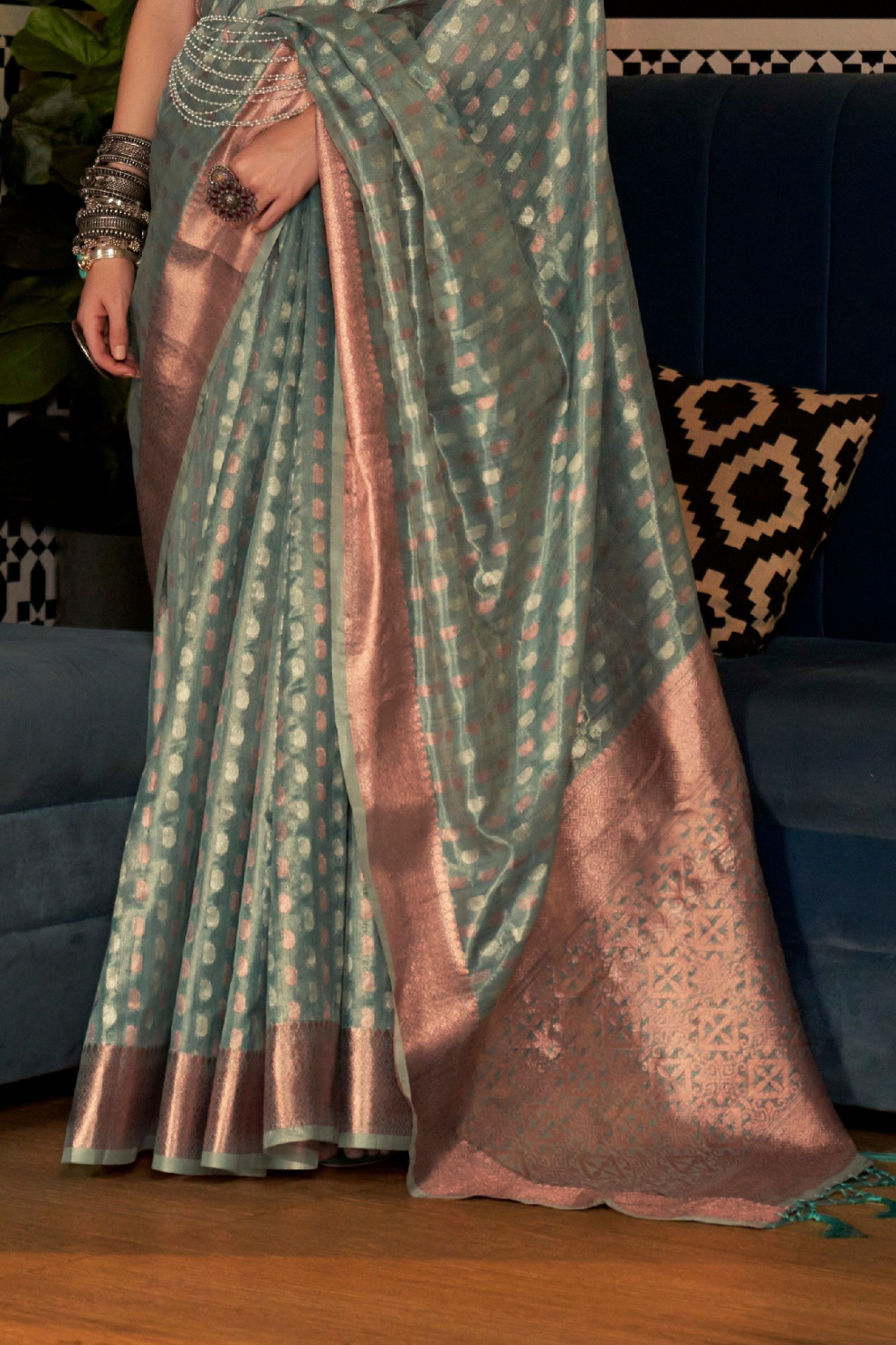 Tissue Silk Handloom Saree with Triple Zari Elegance