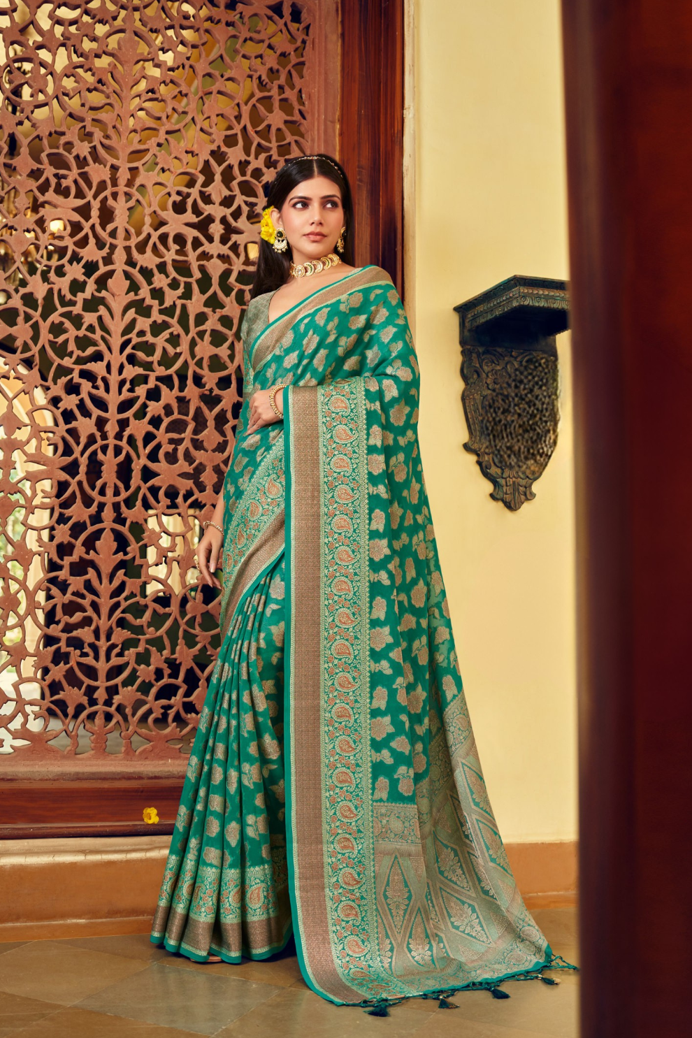 Two Ply Weaving Polyester Georgette Saree with Weaving Buta - LaVante Fashion
