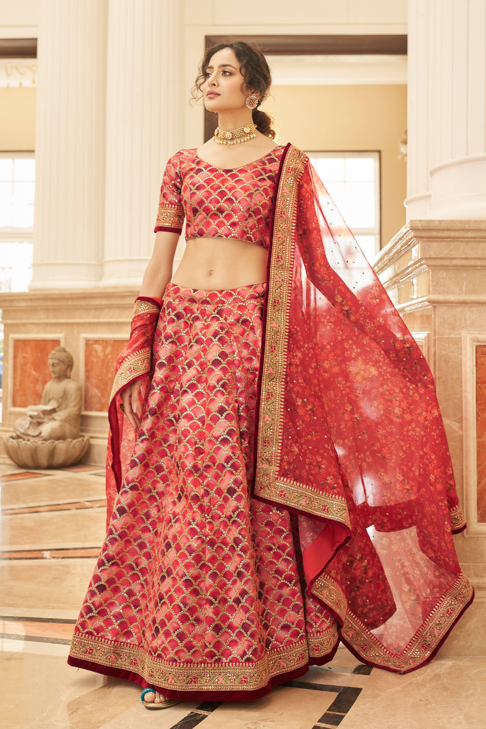 Elegant blouse and soft net dupatta with border detailing