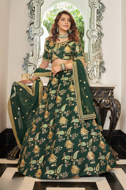 Elegant blouse and soft net dupatta with border detailing