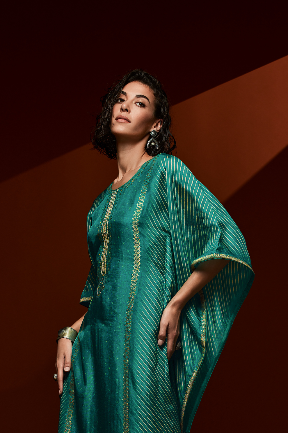 Viscose Bandhani Handwork Kaftan with Digital Print