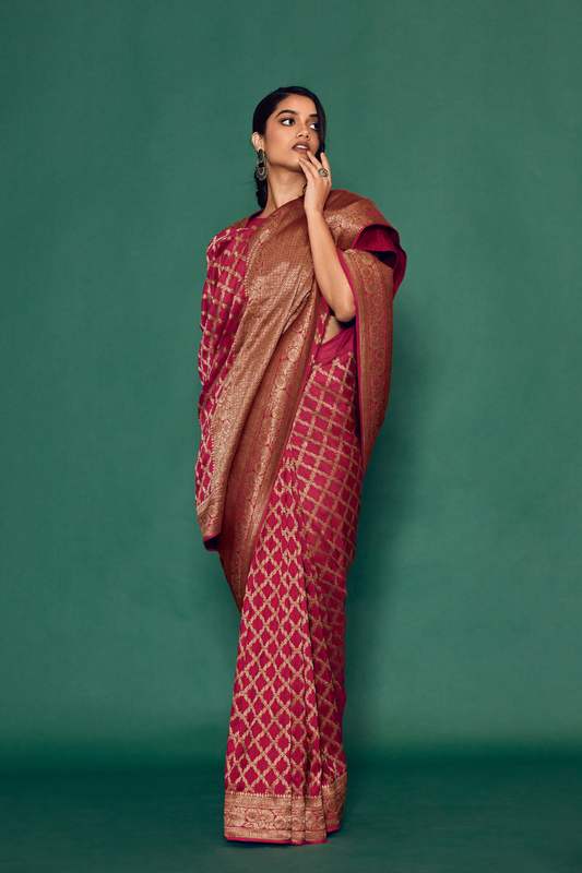 Classic Viscose Woven Solid Saree with Matching Blouse