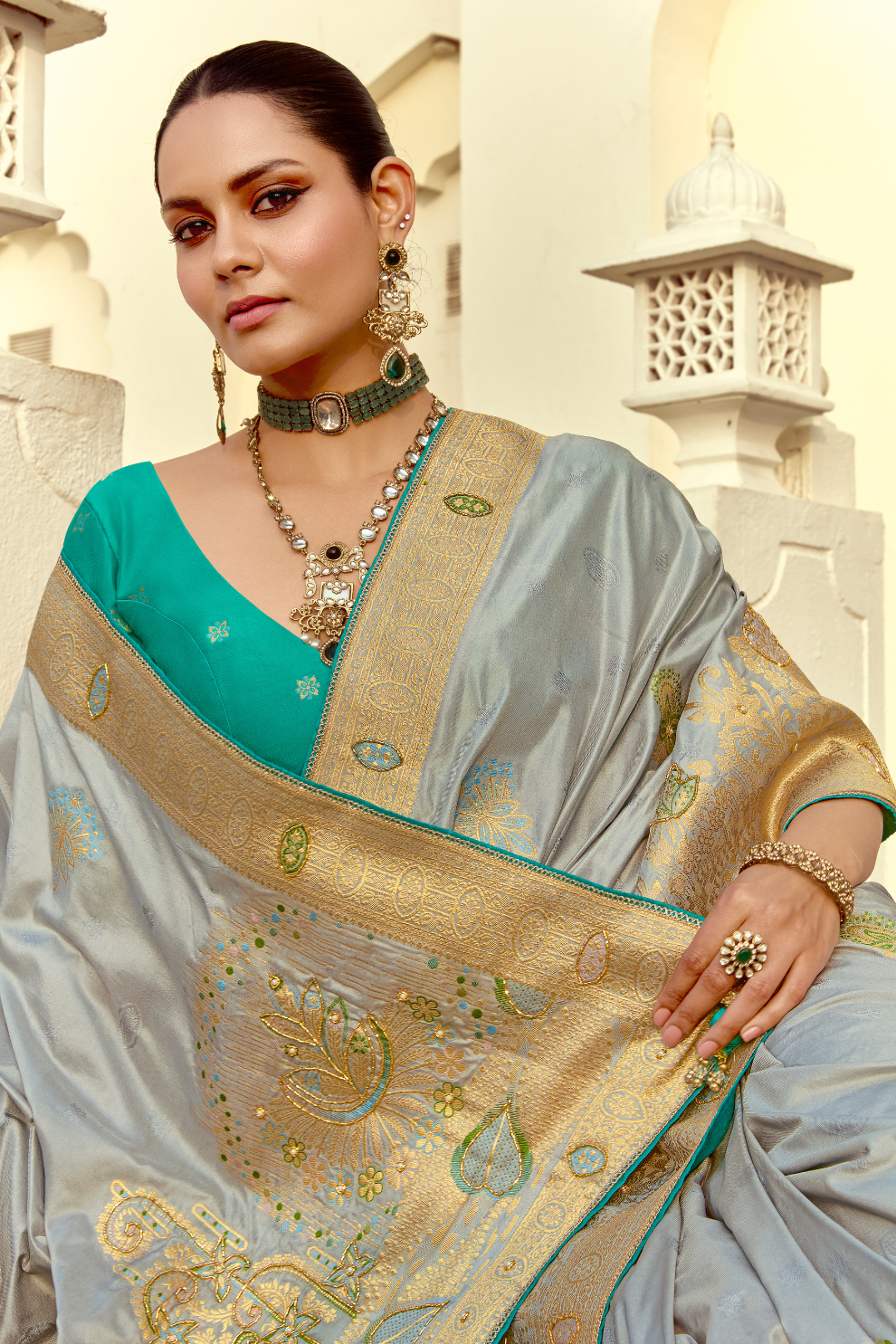 Banarasi Silk Saree with Traditional Zari Weaving Elegance