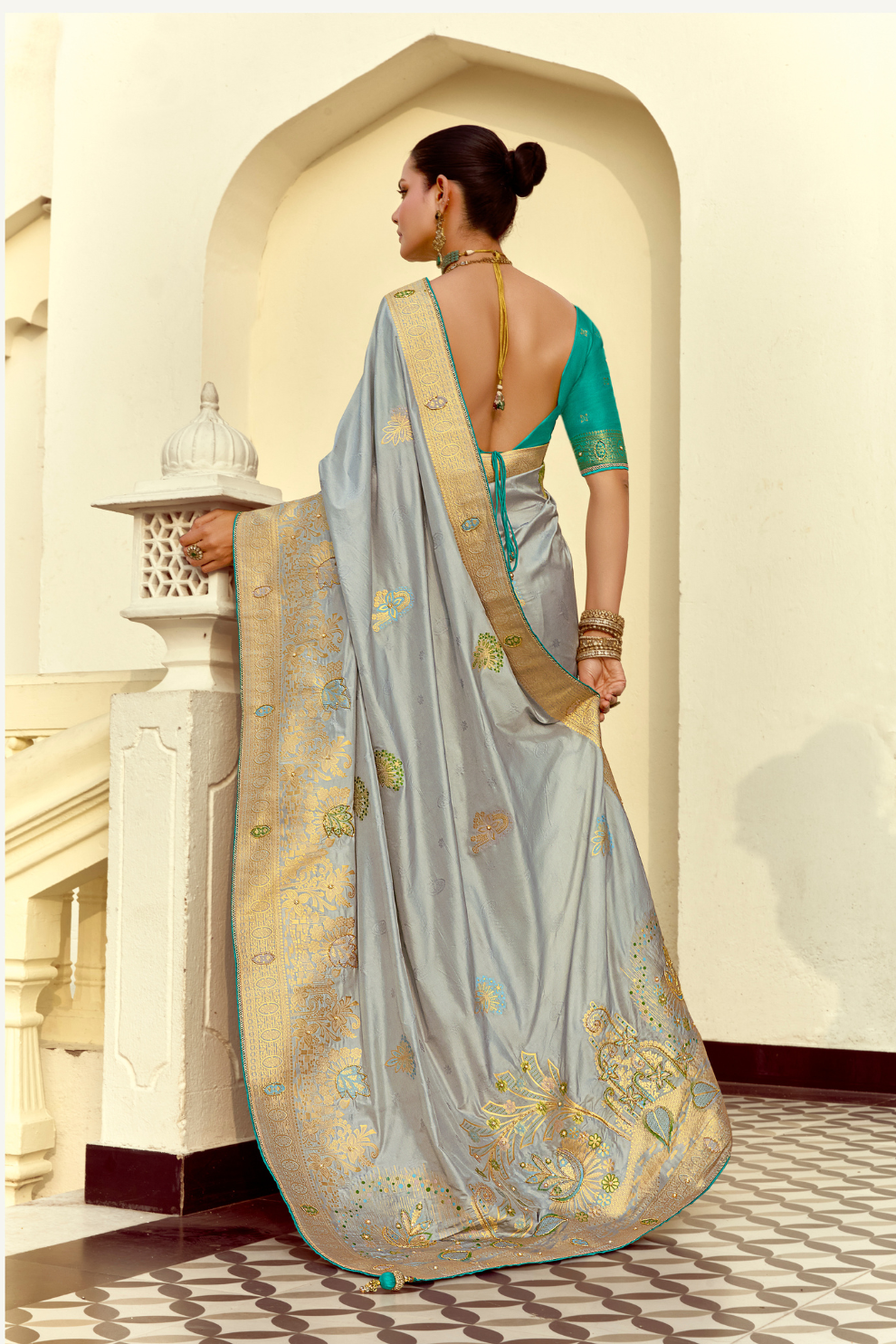 Banarasi Silk Saree with Traditional Zari Weaving Elegance