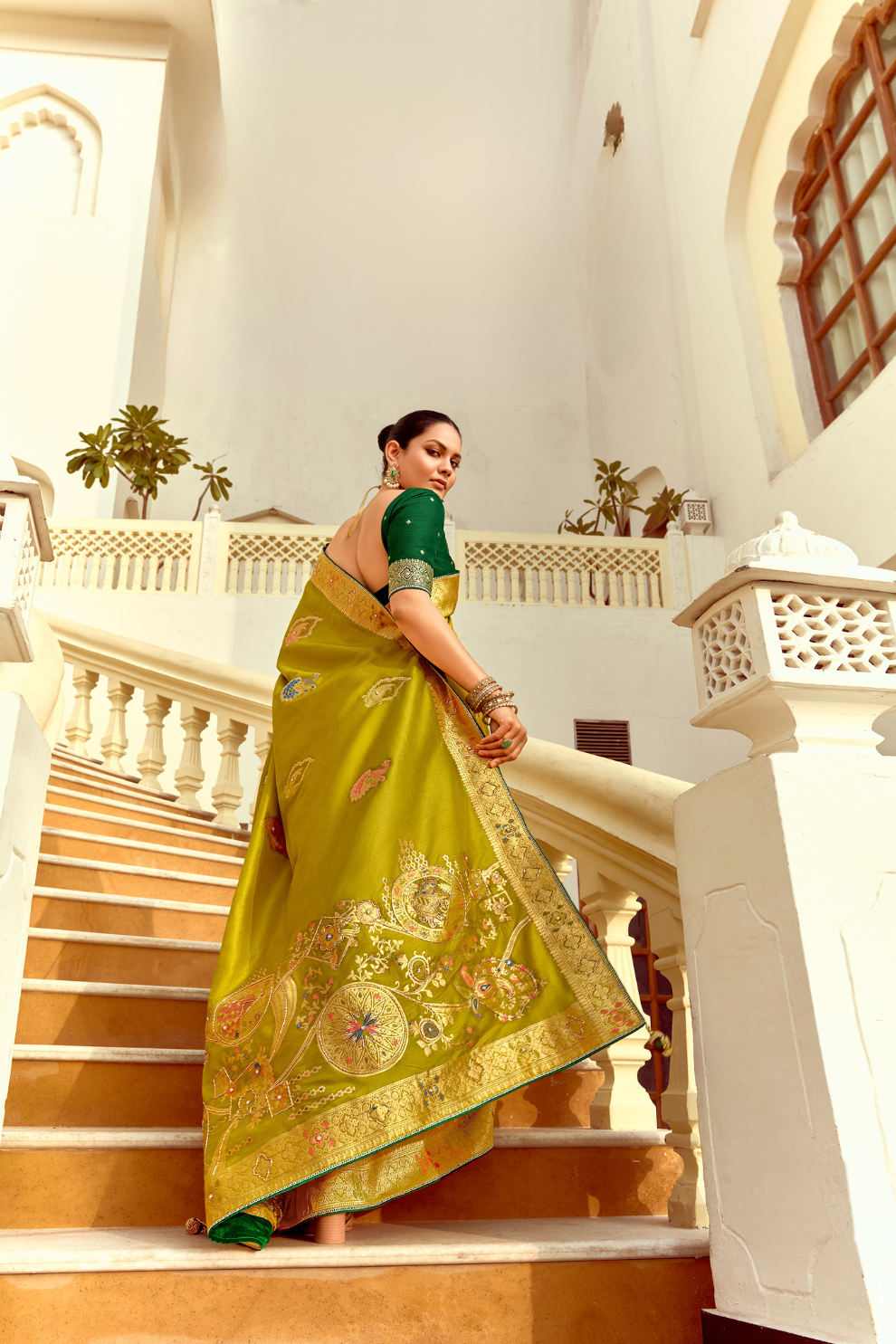 Banarasi Silk Saree with Traditional Zari Weaving Elegance