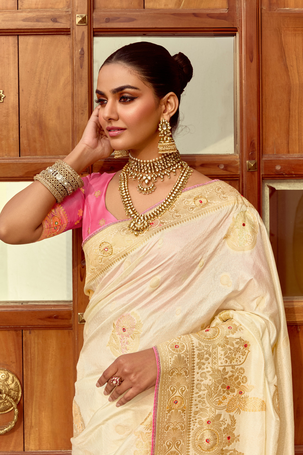 Banarasi Silk Saree with Traditional Zari Weaving Elegance