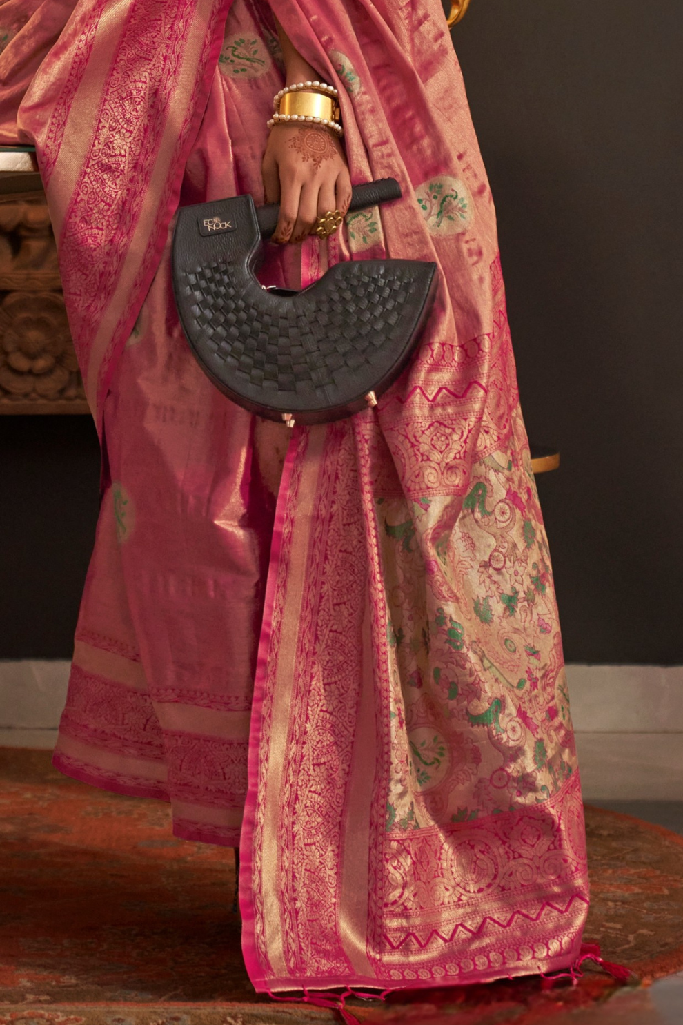 Elegant Silk Jacquard Saree with Handloom Weaving Craft