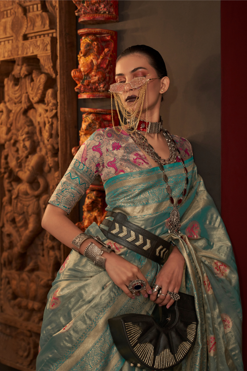 Elegant Silk Jacquard Saree with Handloom Weaving Craft