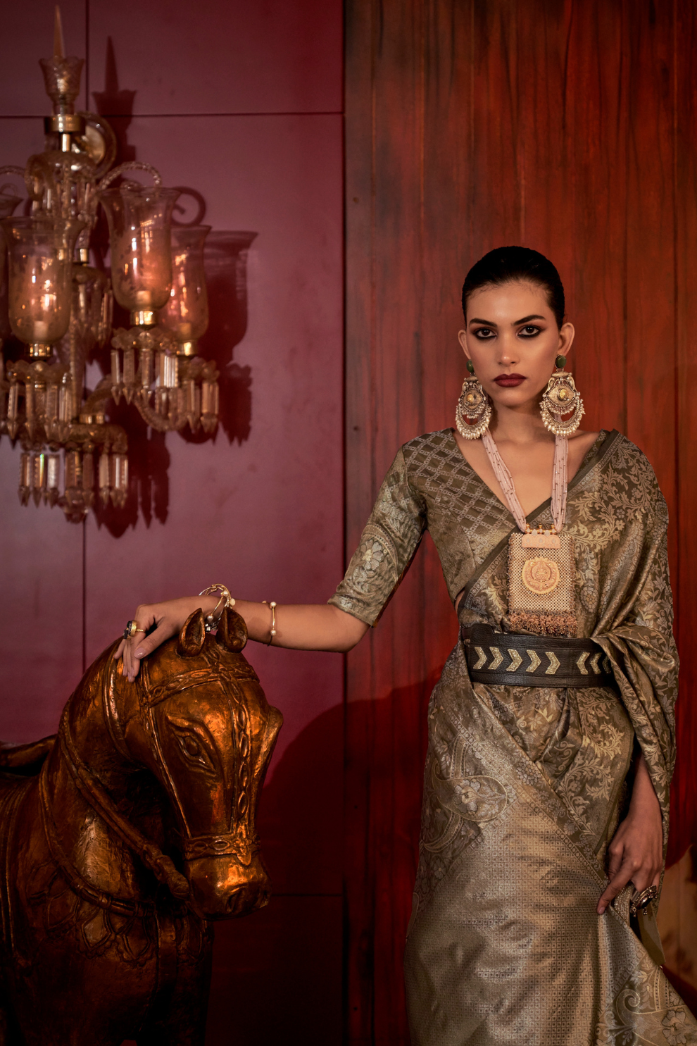 Zari Woven Banarasi Silk Blend Saree with Regal Detailing