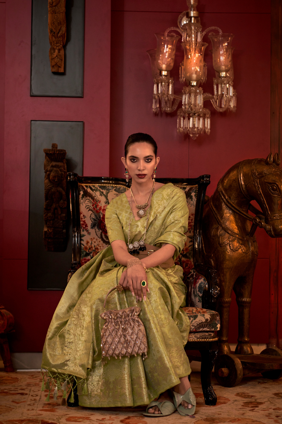 Zari Woven Banarasi Silk Blend Saree with Regal Detailing