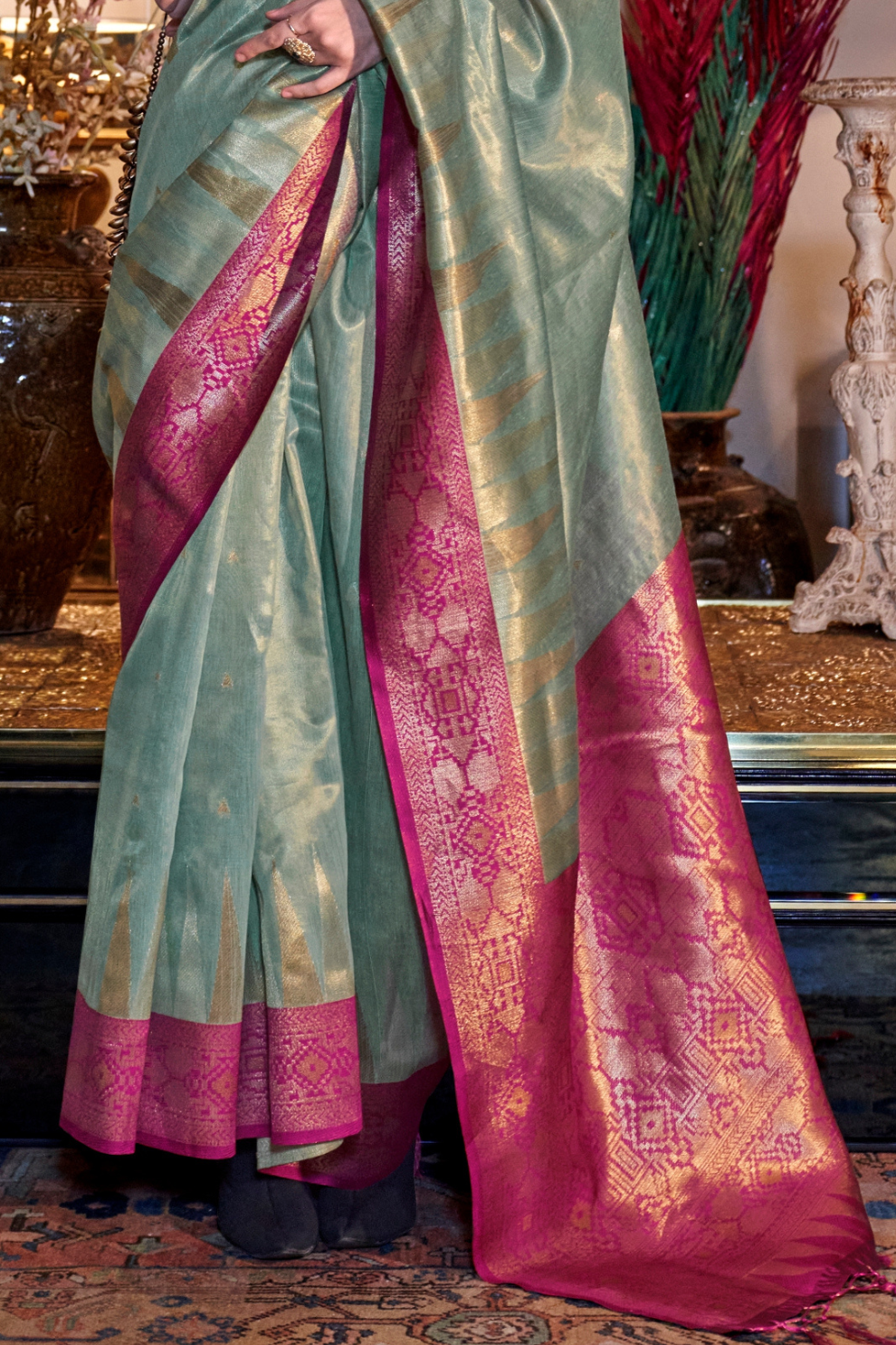 Tissue Silk Saree with Intricate Handloom Weaving Art