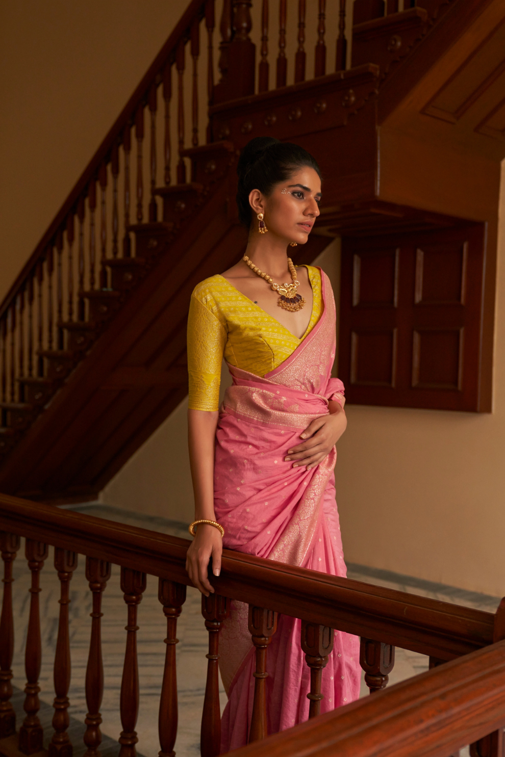 Nylon Crepe Saree with Zari Weaving for Festive Occasions