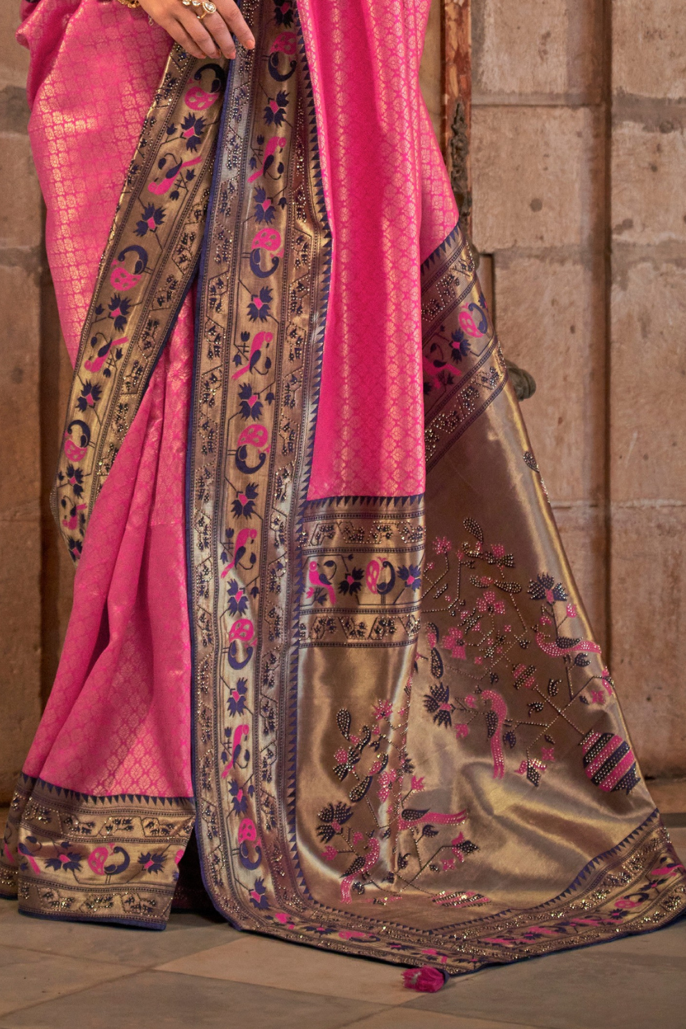 Traditional Patola Silk Saree with Intricate Weaving