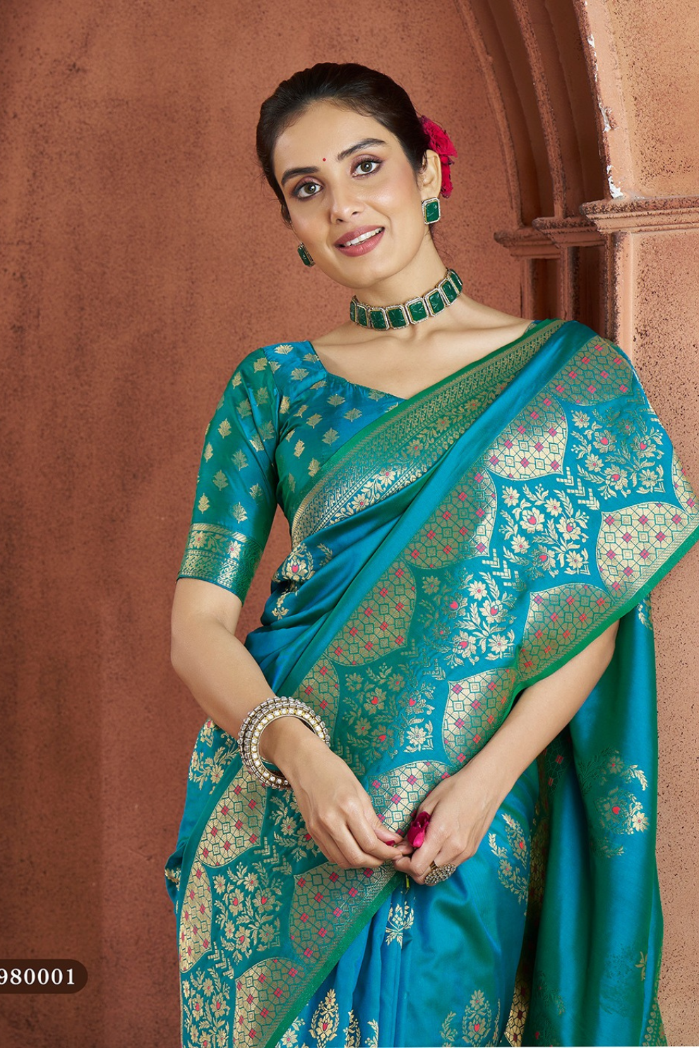 Pure Soft Banarasi Silk Saree with Traditional Weaving - LaVante Fashion